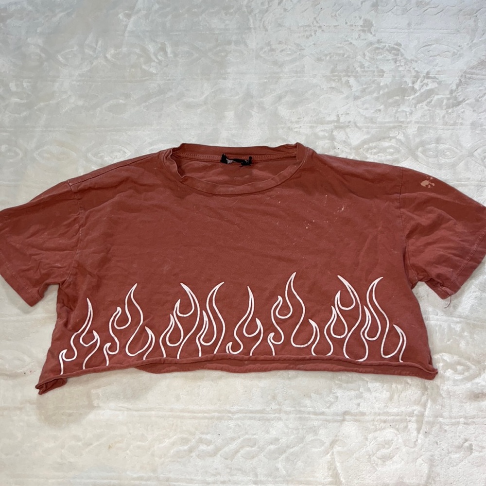 Pretty‎ little thing crop top